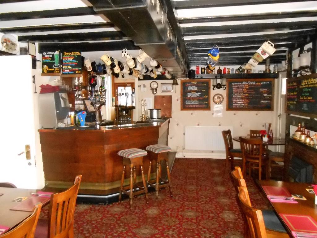 Fox And Hounds Country Inn Willingham  Zewnętrze zdjęcie